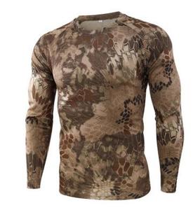 T-shirt en polyester tricoté à manches longues pour homme, coupe classique, col rond, séchage rapide, avec logo frontal, idéal pour l'extérieur - Product Image 1