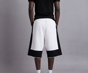 Short homme hip-hop uni, léger, 100% coton de haute qualité, respirant, écologique, avec logo imprimé DTF personnalisé, style streetwear. - Product Image 2