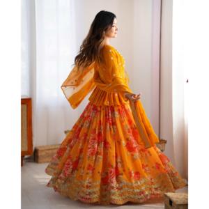 Lehenga choli ชุดปาร์ตี้ออกแบบสำหรับผู้หญิงที่มีการพิมพ์ดิจิตอลที่สวยงาม - Product Image 2