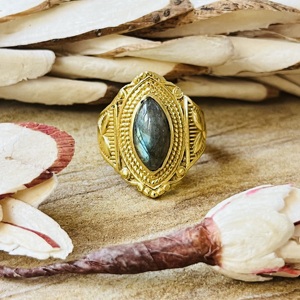 Bagues en labradorite très demandées, bandes géométriques tribales, bijoux bohèmes en laiton pour femmes, plaqué or 18 carats, style vintage, vente en gros - Product Image 6
