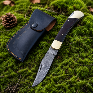 Couteau de poche pliant en acier Damas de qualité supérieure, manche en bois, couteau à verrouillage avec étui en cuir, fabricant OEM ODM - Product Image 1