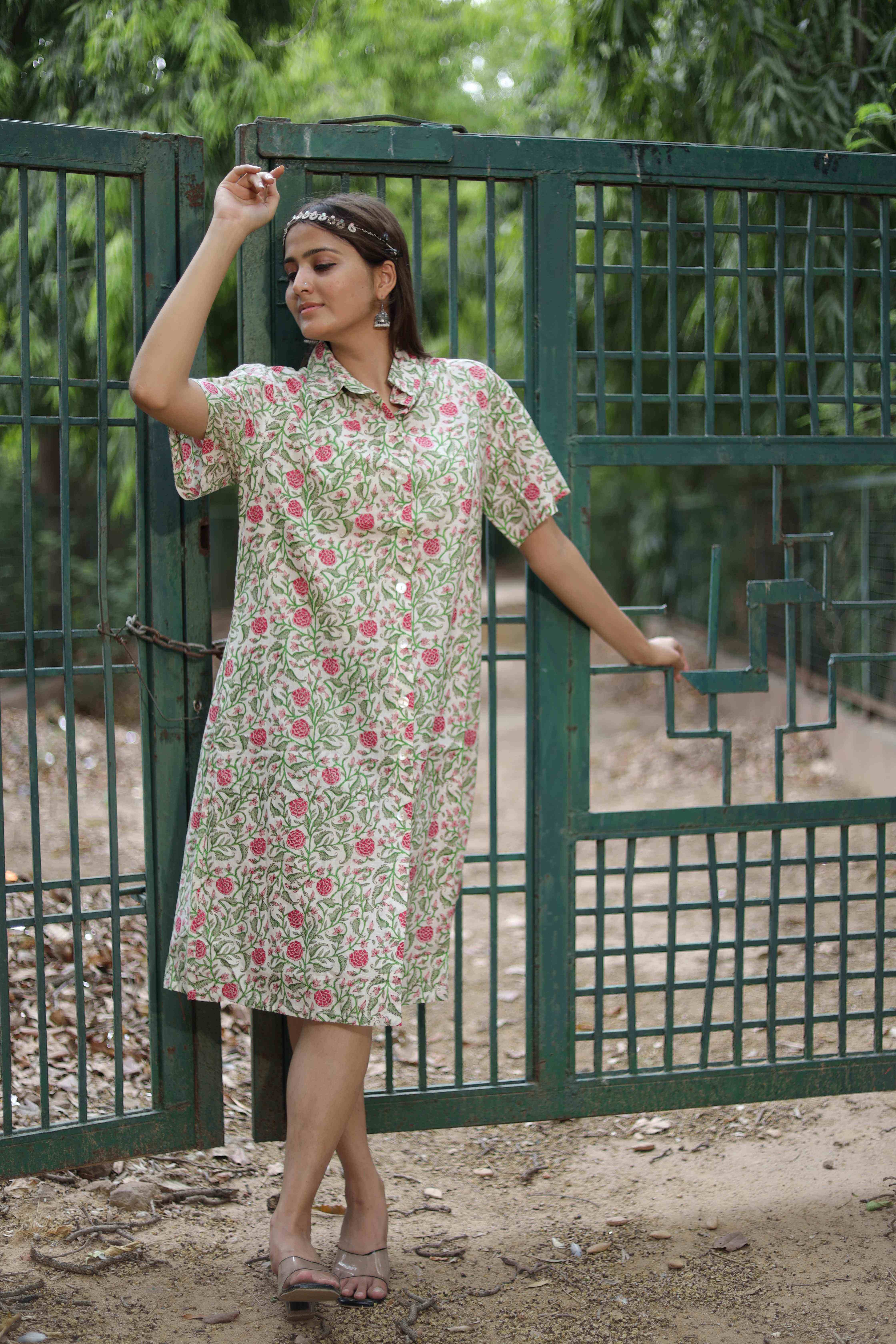 เช่นเดียวกับภาพ