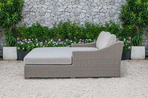 Lit de soleil double élégant et moderne en rotin PE avec structure en aluminium pour villas, hôtels et jardins au bord de la piscine - Mobilier d'extérieur écologique - Product Image 5
