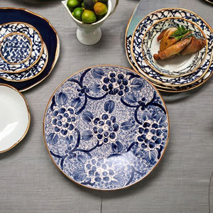 Platos Decorativos de Cerámica Esmaltada Hechos a Mano, Diseños Naturales Pintados a Mano para Decoración del Hogar, Regalos de Boda, Arte - Product Image 3