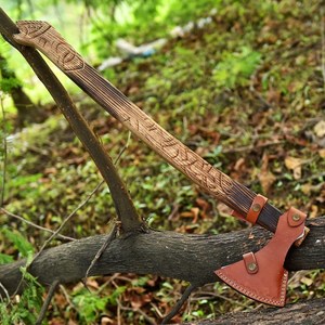 Hache de camping Viking forgée à la main, hache nordique, tête en acier artisanale, manche personnalisé, outil de survie pour le bushcraft, OEM ODM, vente en gros - Product Image 4