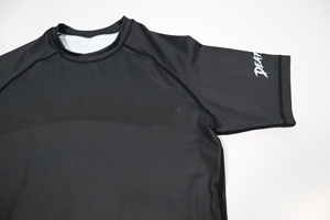 Custom Men's Long Sleeve Rash Guard Black Dripping Print Quick Dry Front Logo Full Sleeve Adult Sport Shirt - Product Image 6