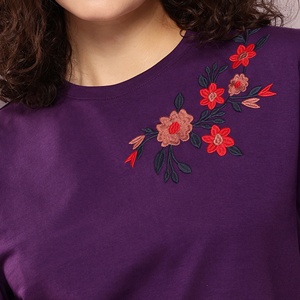 T-shirt Femme Tendance Personnalisable avec Broderie et Épaules Tombantes, 100% Coton, Orné d'Appliques et de Patchs, Fabriqué au Bangladesh 2026 - Product Image 3