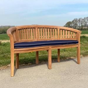 Round <b>Wooden</b> Outdoor <b>Dining</b> <b>Table</b> Set With 6 Chairs And Umbrella Hole <b>Rustic</b> Modern Design For Courtyard Use - Product Image 3