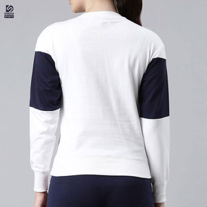 ราคาขายส่ง เสื้อสเวตเชิ้ตผู้หญิงฤดูหนาว ผ้าฝ้าย 100% สกรีนโลโก้ด้านหน้า สไตล์ล่าสุด ลำลอง ระบายอากาศได้ดี - Product Image 4