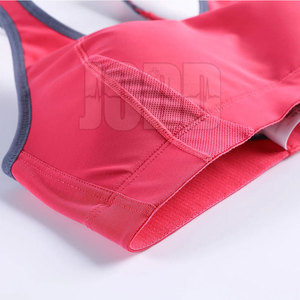 Soutien-gorge de sport respirant à séchage rapide pour femme, haute maintenante, design épuré avec logo frontal, en Spandex/Polyester écologique pour le yoga - Product Image 4