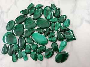 Malaquita Verde Natural 100% de Primera Calidad al por Mayor, Corte Ovalado Hecho a Mano, Ojo de Gato, 36x14x4mm, para Fabricación de Joyas, Manualidades, Venta al por Mayor - Product Image 2