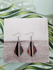 Pendientes artísticos de madera y resina epoxi, joyería de moda, pendientes ligeros hechos a mano para niñas - Product Image 3
