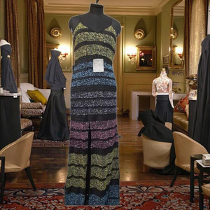 Elegante Vestido largo de noche con cuentas para damas de honor, perfecto para bodas y reuniones elegantes - Product Image 2