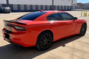 Dodge Charger GT Plus AWD 2018 - Product Image 4