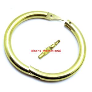 ห่วงจมูกวัวสแตนเลสสำหรับขายส่ง ยี่ห้อ BISONS สำหรับควบคุมปศุสัตว์ อุปกรณ์สำหรับสัตว์ในฟาร์ม - Product Image 1