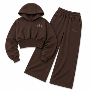 Conjunto Deportivo de Sudadera Corta con Capucha y Pantalones Anchos de Forro Polar para Mujer, Color Marrón Chocolate, Bordado Personalizado, Directo de Fábrica, para Otoño e Invierno - Product Image 3