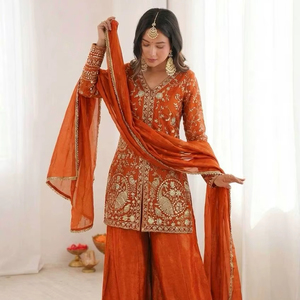 Ensemble Kurti en soie Fendy richement brodé avec palazzo et dupatta fantaisie – Tenue ethnique élégante pour femme - Product Image 1