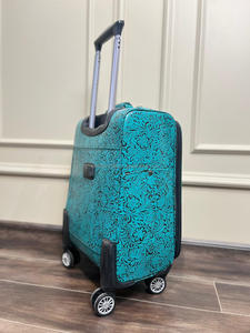 Bolsas de equipaje multiusos hechas a mano de cuero tallado Unisex tamaño grande multiusos maleta pelo en ocultar - Product Image 3