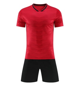 Ensemble de maillot de football pour homme à col en V, rayé blanc, manches courtes, en polyester respirant, coupe athlétique, toutes saisons 2027 - Product Image 2