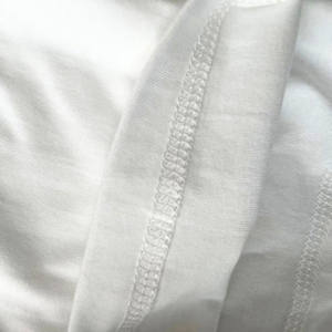 เสื้อยืดทรงบ็อกซี่สำหรับผู้ชาย ทรงโอเวอร์ไซส์ หลวม สบาย ระบายอากาศได้ดี ผ้าฝ้าย ดีไซน์ไหล่ตก สไตล์ลำลอง สตรีทแวร์ ใส่สบาย - Product Image 5