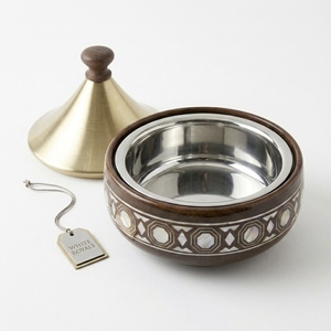 Cazuela de Madera Artesanal de Lujo con Tapa de Latón y Incrustaciones de Madreperla, Plato para Servir Ideal para Ramadán, Eid y Decoración del Hogar - Product Image 3