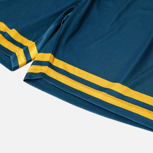 Ensembles d'uniformes de football personnalisés de qualité supérieure, imprimés par transfert thermique, manches courtes d'été, 100 % polyester, séchage rapide, extensibles - Product Image 5