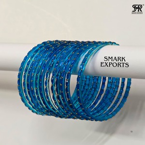 Elegante Juego de Brazaletes de Cristal Azul con Cuentas Doradas, Brazaletes Tradicionales Indios Chudi para Novia, Juego de 12 Piezas, Joyería Étnica para Mujer, Estilo Elegante - Product Image 2