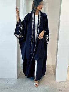 Hermosa Abaya Tradicional Islámica Negra para Mujer 2024, Abaya Saudí con Cuentas y Lentejuelas Hechas a Mano, Transpirable, de Poliéster, Manga Larga - Product Image 2