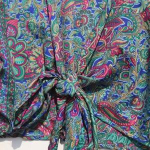 Top de seda con estampado Floral para mujer, ropa de playa Hippie Bohemia, mangas acampanadas, abrigo de seda, elegante Top corto de seda para mujer, novedad - Product Image 1