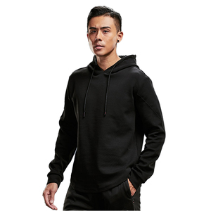 Sweat à capuche décontracté pour homme, idéal pour l'entraînement sportif, avec ourlet incurvé et logo personnalisé, parfait pour le streetwear en automne - Product Image 5