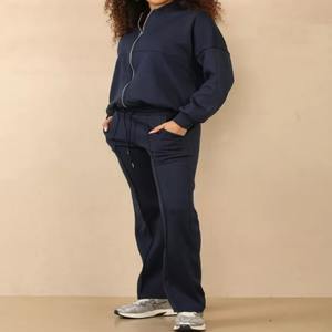 Conjunto Deportivo Personalizado para Mujer, Sudadera con Capucha y Pantalones Deportivos, Ropa Deportiva, Joggers, Conjunto de Dos Piezas - Product Image 4