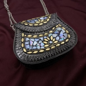 Pochette en résine mosaïque avec fermoir en laiton argenté, personnalisable, prête à être expédiée, élégante, pour soirée, idéale pour un anniversaire - Product Image 4