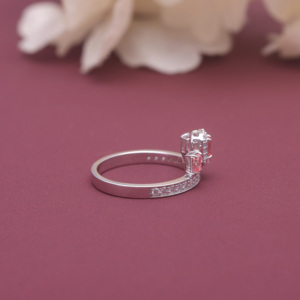 Bague à trois pierres en diamant rose fantaisie certifié IGI, cultivé en laboratoire, en argent sterling 925 massif, taille émeraude, avec halo, pour femme - Product Image 6