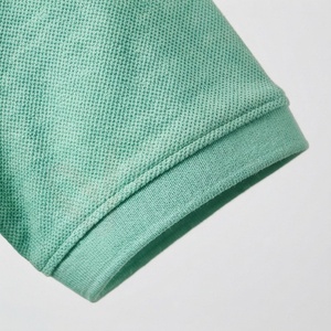 Polo en piqué vert menthe à manches courtes pour homme, décontracté, respirant, tricoté, design uni, coupe classique - Product Image 6