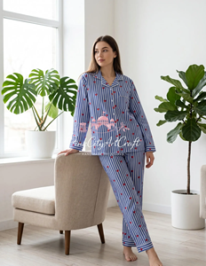 Conjunto de Pijama de Algodón a Rayas Azules y Blancas con Detalles de Corazones Rojos, Transpirable, de Secado Rápido, Elegante, Estampado a Mano, para Primavera/Verano - Product Image 4