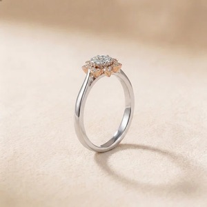 Bague en or blanc 9 carats avec diamant rond de 1,20 carat, motif floral de lotus, pour femme, bijoux fins sur mesure - Product Image 2