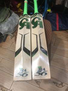 Bate de críquet CA Sports Gold BA 56 Kings Edition de madera de sauce inglés con funda de bate de regalo, agarre adicional y lámina protectora, todo incluido. - Product Image 3