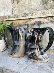 Taza de Cerveza de Alta Calidad Hecha a Mano con Diseño de Lobo Fenrir de Juego de Tronos, Inspirada en el Mundo Vikingo Nórdico, Hecha con Cuerno de Búfalo Real, para Cerveza, Vino o Mosto - Product Image 3