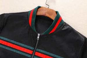 Chaqueta Universitaria de Cuero de Primera Calidad, Cómoda Chaqueta de Béisbol Universitaria de Satén, Impermeable, Estilo Invernal con Forro de Piel, Venta al Por Mayor - Product Image 6