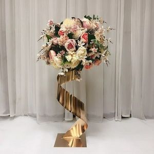 ของตกแต่งโต๊ะโลหะสุดหรู งานประติมากรรมโลหะดีไซน์เนอร์ สำหรับตกแต่งล็อบบี้โรงแรมระดับพรีเมียม และตกแต่งภายใน - Product Image 2