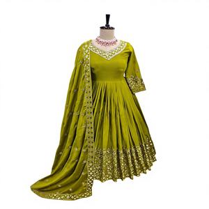 Nouveau concepteur de Bollywood entièrement cousu prêt à porter robe de soirée avec ensemble de vêtements indiens et pakistanais Pent Dupatta - Product Image 1