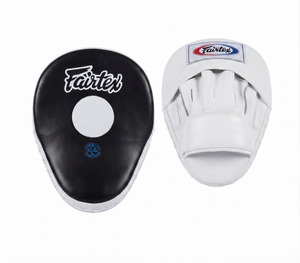 Mitaines de frappe en cuir professionnelles Fairtex pour la boxe, le Muay Thai, le MMA, entraînement en salle de sport et pratique - Product Image 2