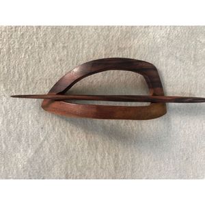 Pasador de Pelo de Madera con Acabado de Lujo Hecho a Mano, Artesanía de Bambú y Madera - Product Image 4