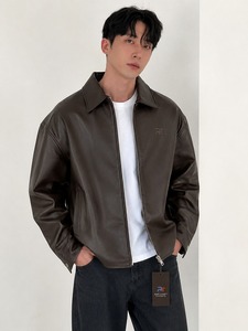 Chaqueta de Cuero Premium con Construcción Ligera, Tacto Suave y Rendimiento Confiable para el Día a Día, Cuero de Alta Calidad - Product Image 1