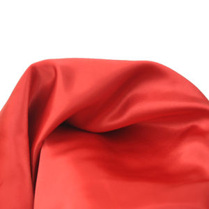 Veste bomber en satin personnalisée avec broderie, veste matelassée en satin de soie, veste de baseball fabriquée au Pakistan - Product Image 4