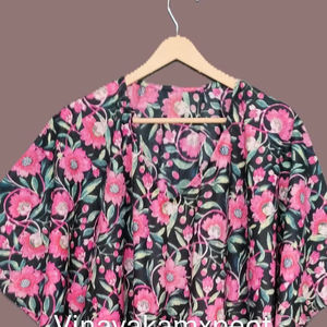 Robe Kimono Élégante en Coton Imprimé à la Main Motif Floral Rose pour Femme, Col en V Chic, Style Bohème, Longueur Midi, Taille Haute, Écoresponsable - Product Image 1