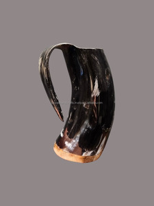 Taza con forma de cuerno Trinkhorn, artesanía ecológica de la India, estilo animal pulido, material orgánico, decoración para el hogar, hecha por Tayyab - Product Image 4