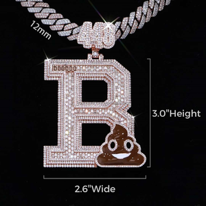 Sumérjase en el mundo del hip hop con un elegante colgante de diamantes sin igual con una letra y un símbolo Joyas de diamantes finos hechas a mano - Product Image 2