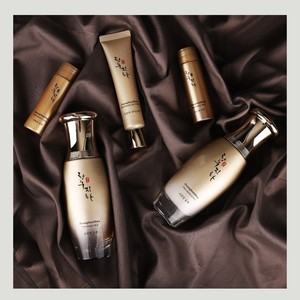Produits de soin coréens K-Beauty Coreana Hwanghoozihwa Ribbonyeon, coffret 3 pièces, fabriqué en Corée, dupes de soins unisexes. - Product Image 1