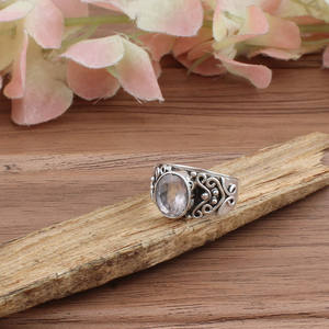 Bague Vintage en Argent Sterling Faite à la Main avec Sertissage Classique et Cristaux, Bijoux Artisanaux en Filigrane, Vente en Gros - Product Image 2